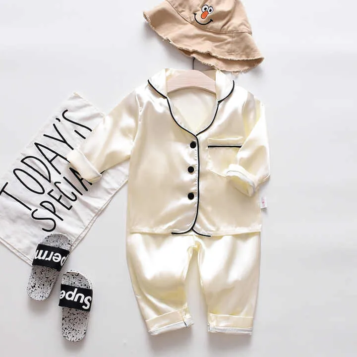 بدلات نوم حديثي الولاده , Newborn sleepwear