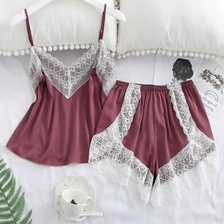 طقم بيجامات حريرية مثيرة Women's Plus Size Sexy Silk Pajamas Set Top and Shorts