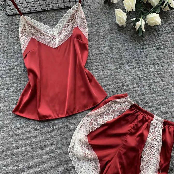 طقم بيجامات حريرية مثيرة Women's Plus Size Sexy Silk Pajamas Set Top and Shorts