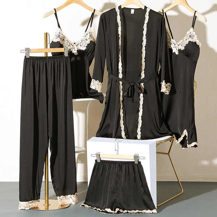 طقم بيجامات نسائية من الساتان Women's satin pajama set