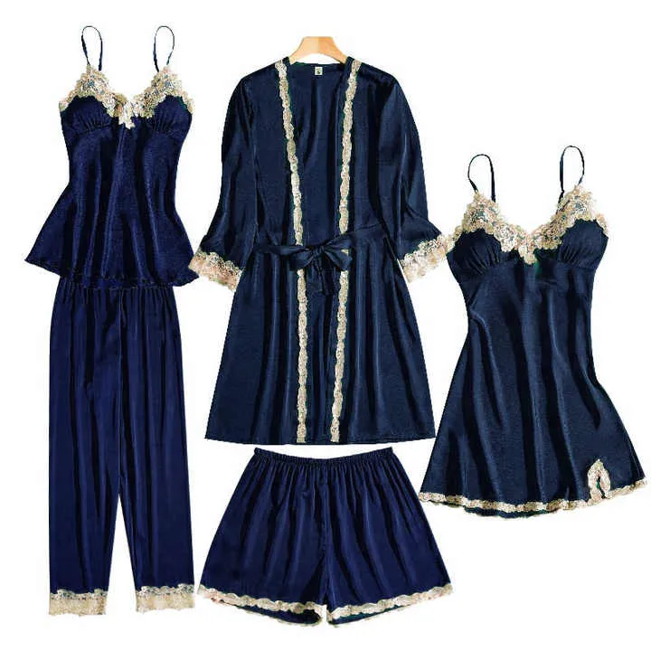 طقم بيجامات نسائية من الساتان Women's satin pajama set