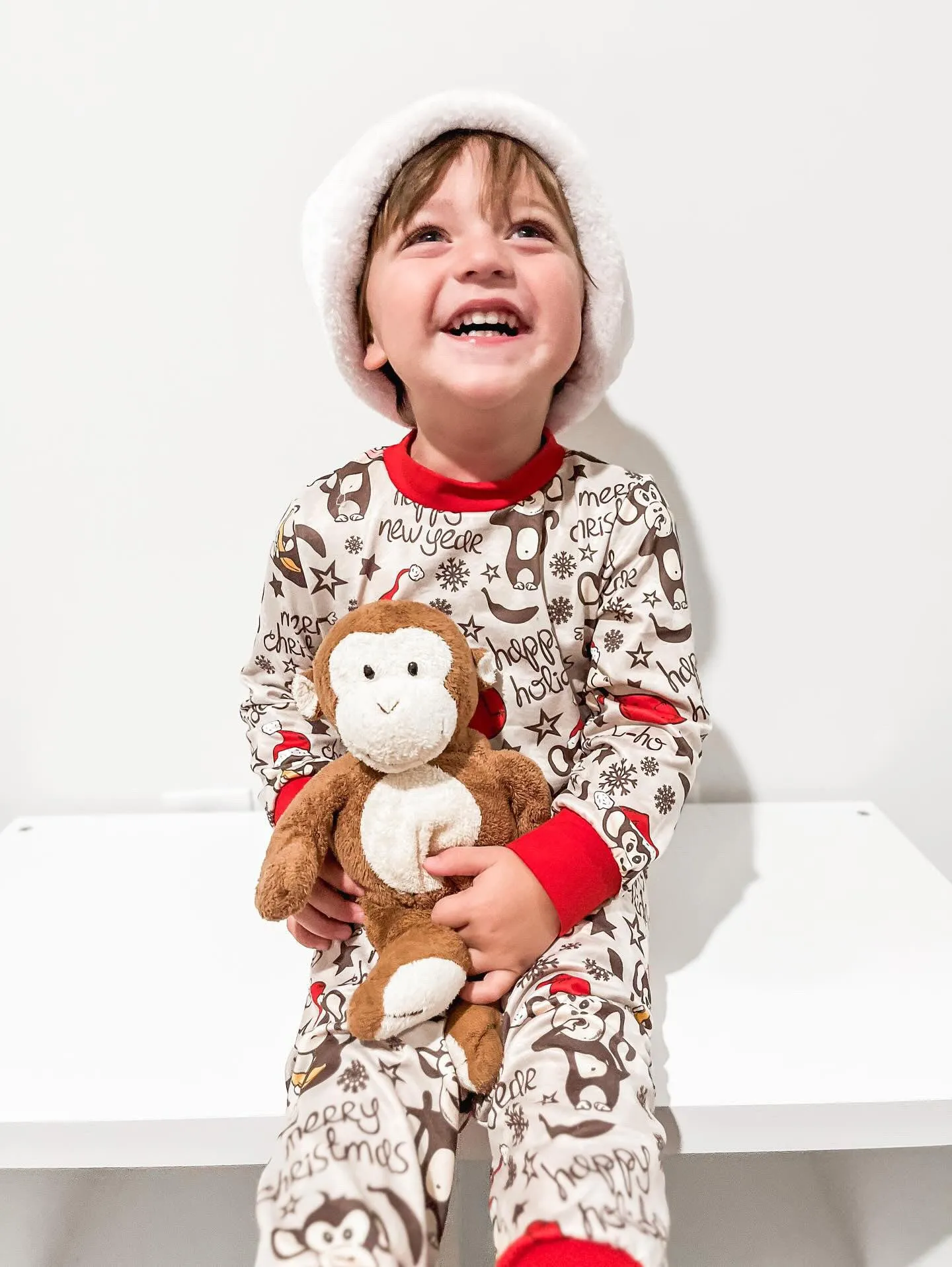 $7.50 EA -- 12-24M X 2/2-3T X 2/3-4T X 2/5-6T X 2 -- Kids 2 Pc Christmas Pajamas - Monkeys