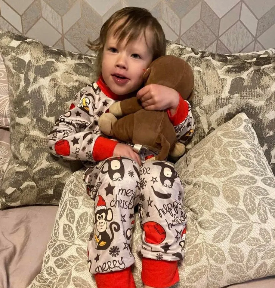$7.50 EA -- 12-24M X 2/2-3T X 2/3-4T X 2/5-6T X 2 -- Kids 2 Pc Christmas Pajamas - Monkeys