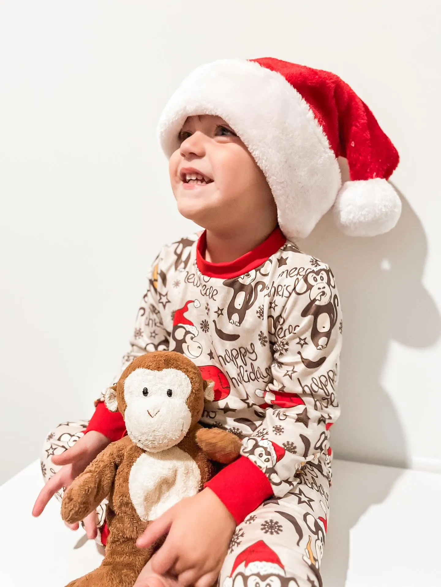 $7.50 EA -- 12-24M X 2/2-3T X 2/3-4T X 2/5-6T X 2 -- Kids 2 Pc Christmas Pajamas - Monkeys