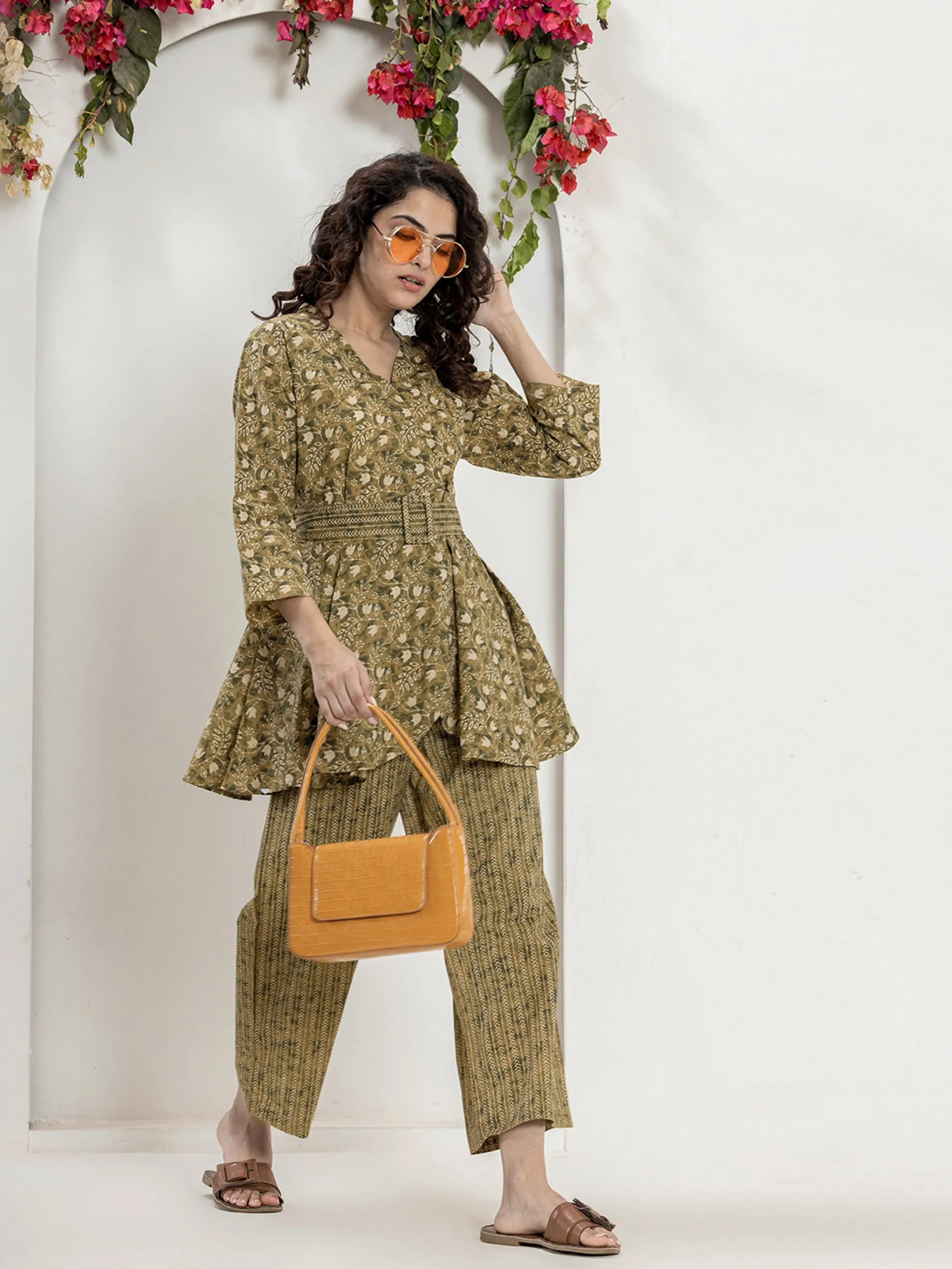 Belt style Green beige Mesh Pure Cotton Hand Printed Loungewear