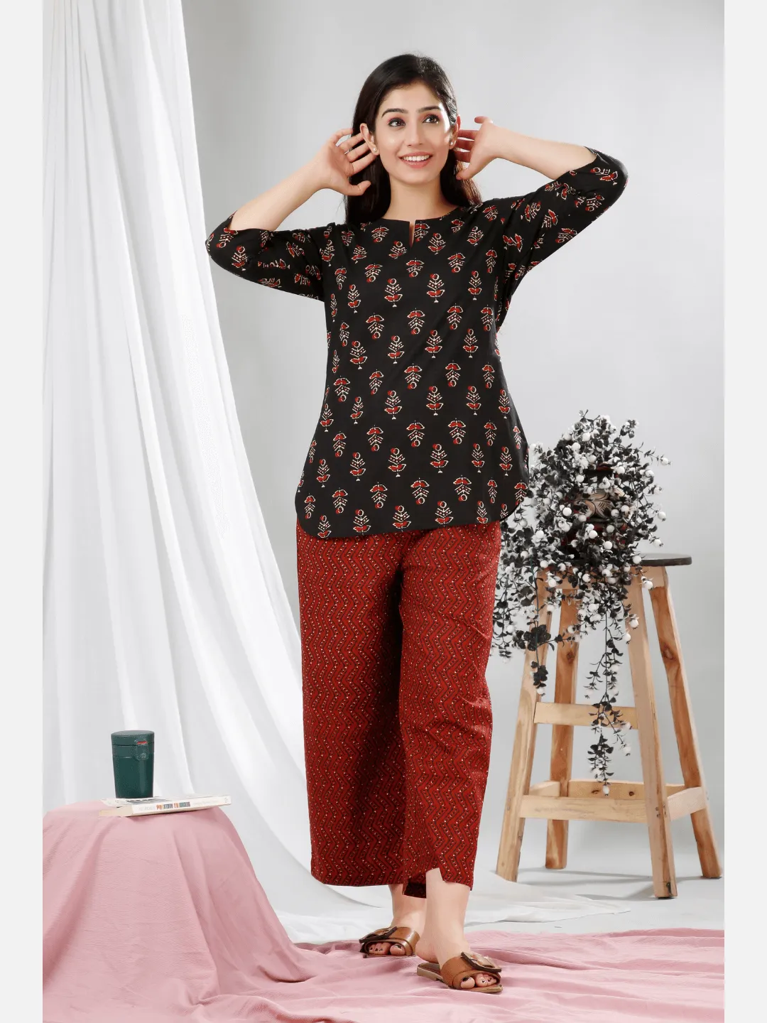 Black Hand Block Pure Cotton Lounge Wear