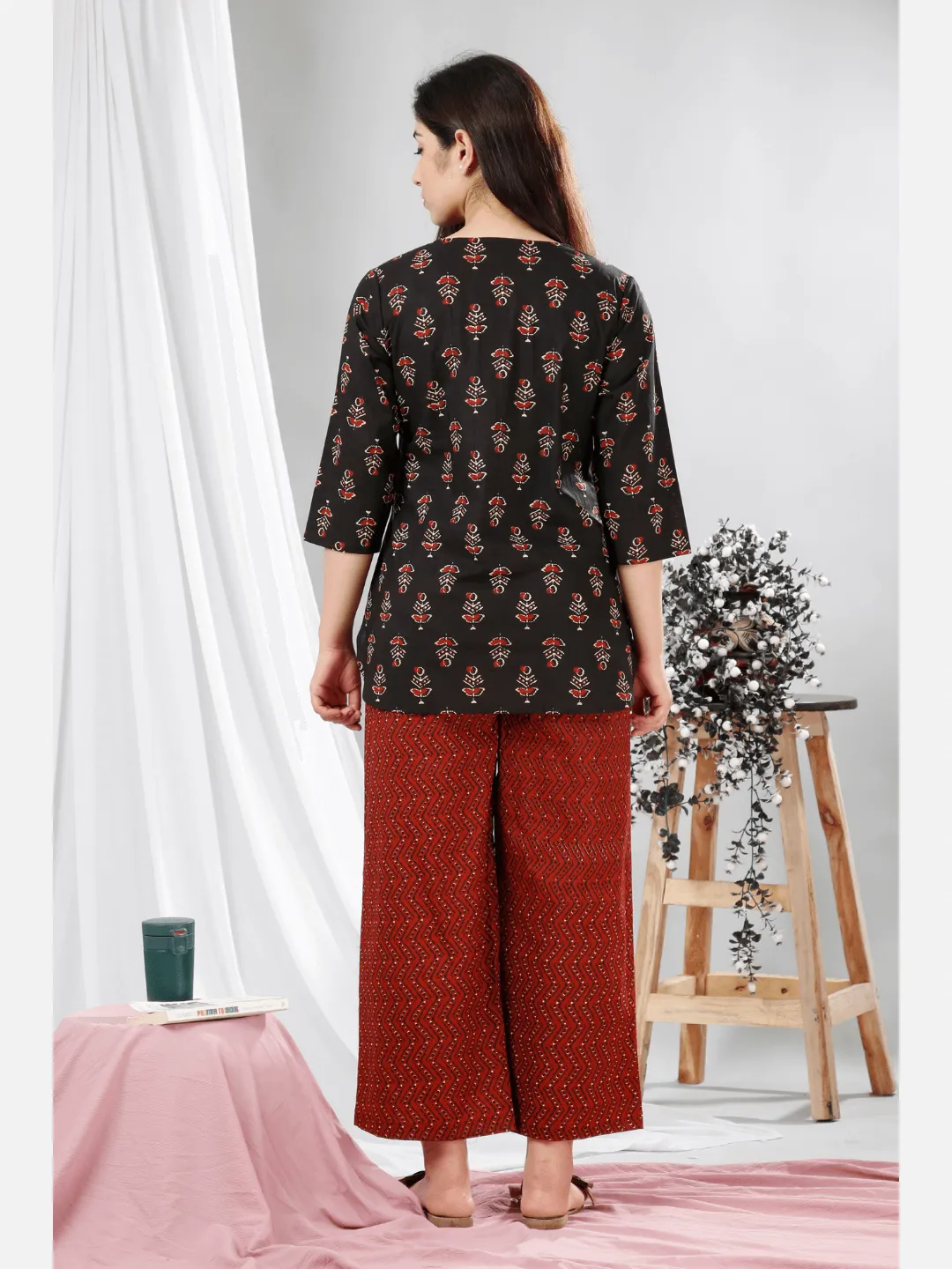 Black Hand Block Pure Cotton Lounge Wear