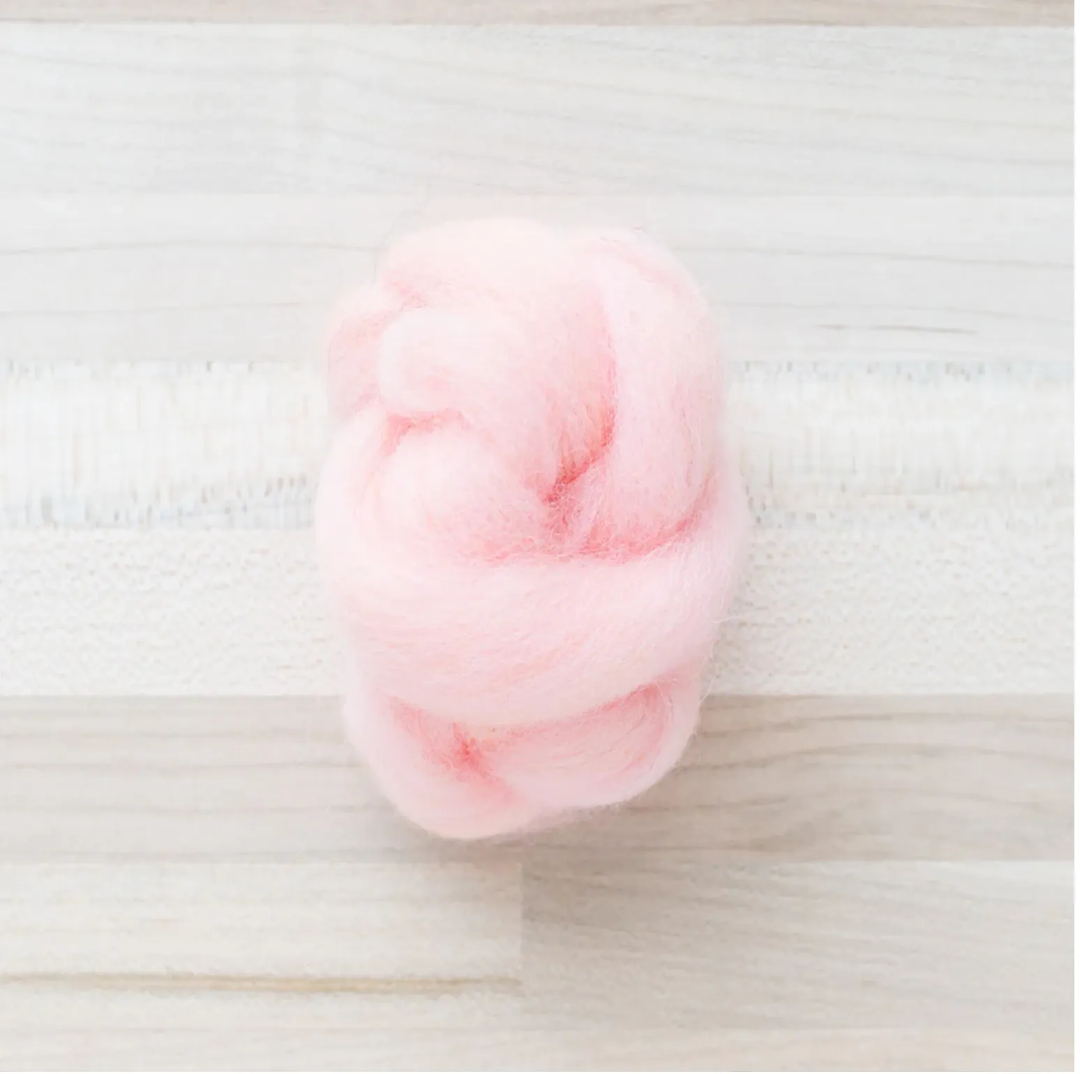 Felted Sky : Felter's Flowing Wool Roving - 1/8 oz