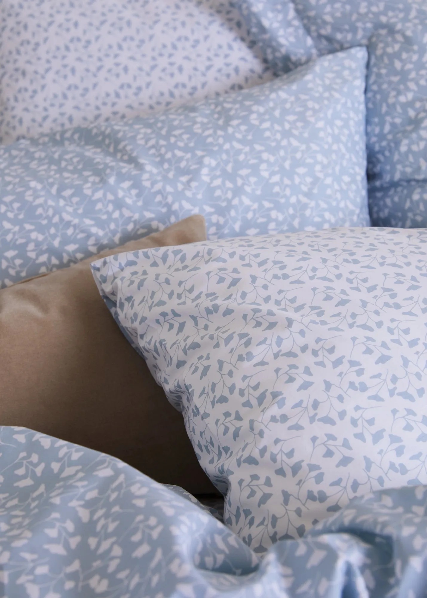 Foxford Blue Petal Pillowcase Set