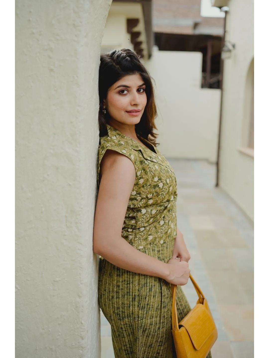 Green Collar  Sleeveless Pure Cotton Set