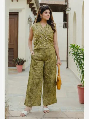 Green Collar  Sleeveless Pure Cotton Set