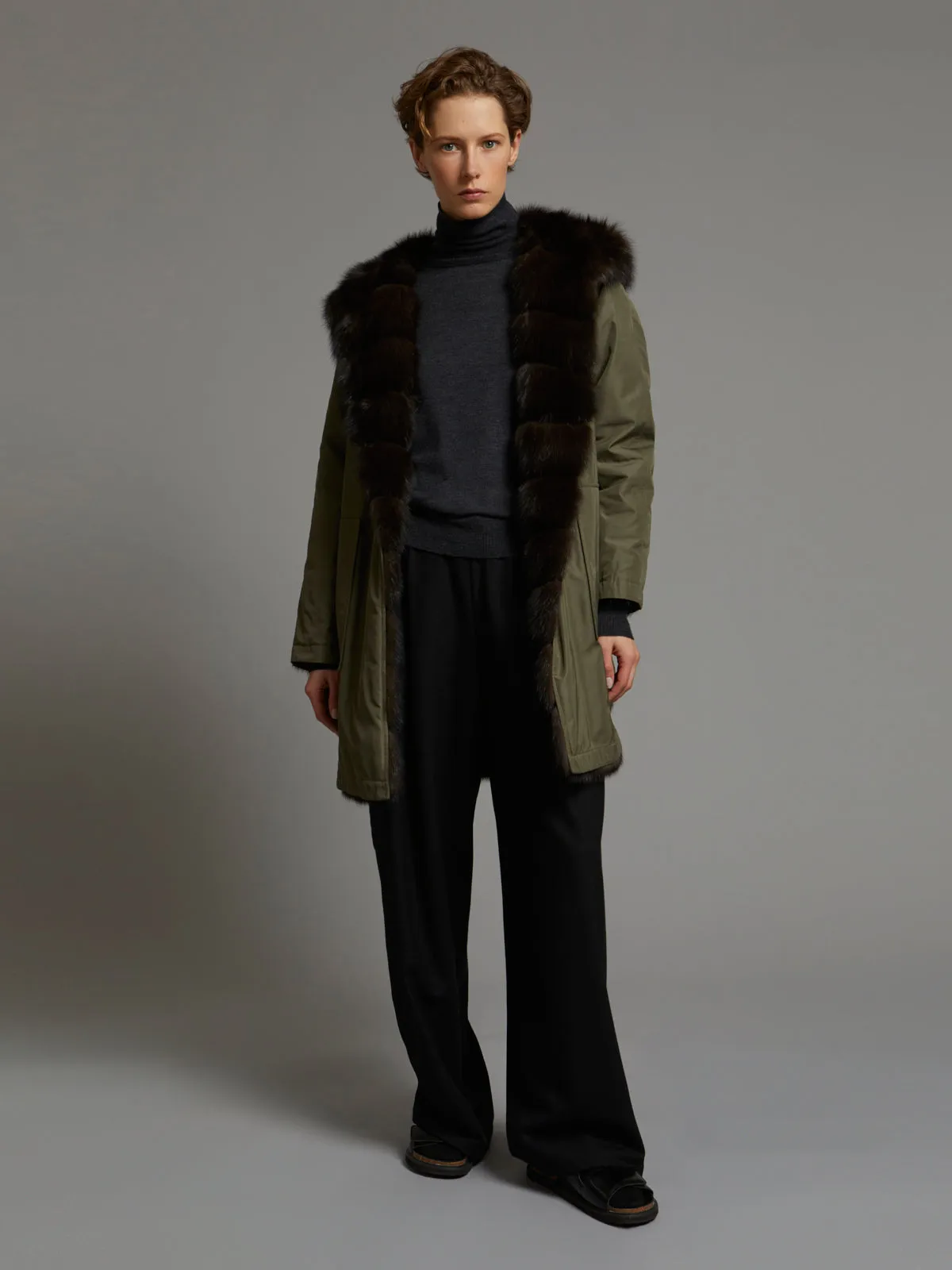 Manteau réversible à capuche en tissu technique soie et Zibeline Bargouzine