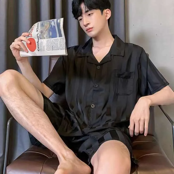 silk shorts .. سراويل قصيرة حرير