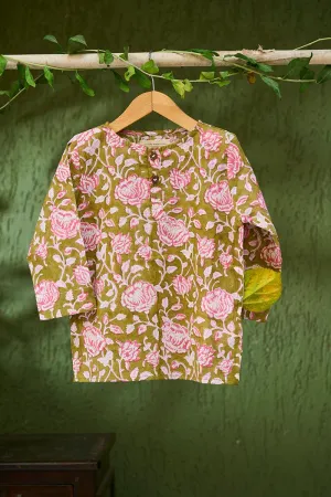 Sleepover party’ kids unisex kurta in green floral hand block print cotton malmal