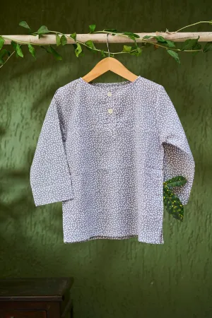 Sleepover party’ kids unisex kurta in grey hand block print cotton malmal