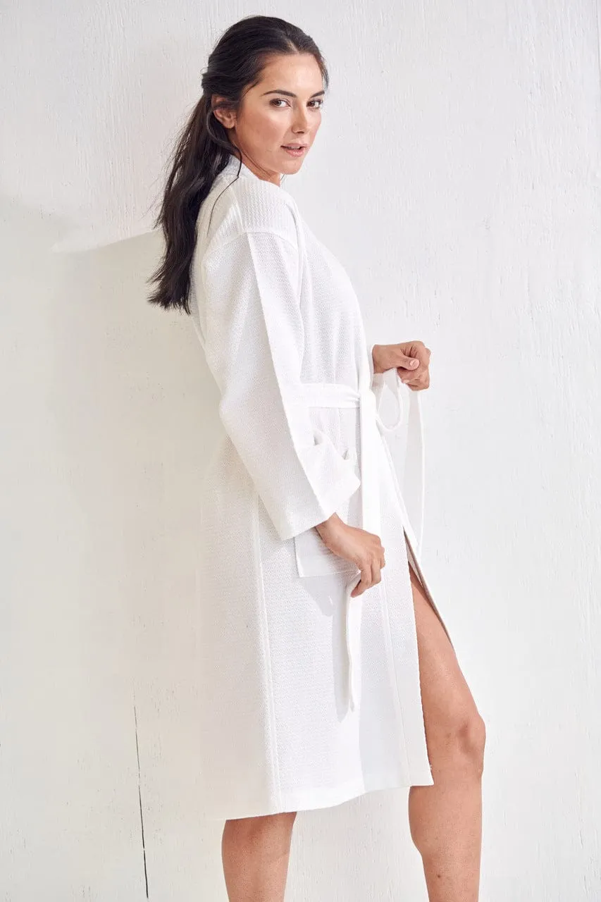 Women's Long Waffle Bathrobe, Kimono Style, Comfortable Luxurious Cotton Turkish Robe (White)