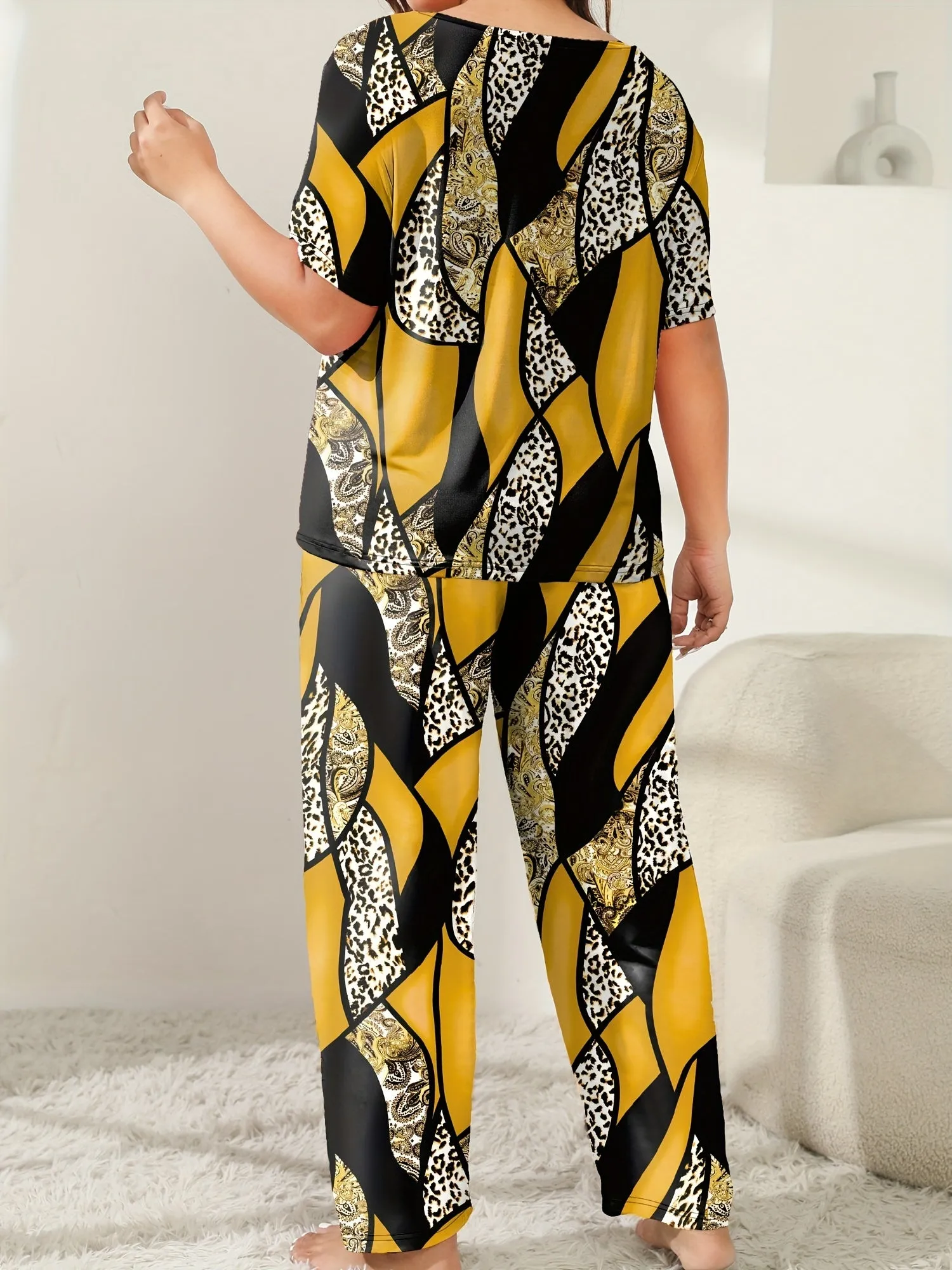 Women's Plus Leopard & Paisley Print Colorblock Loungewear Set